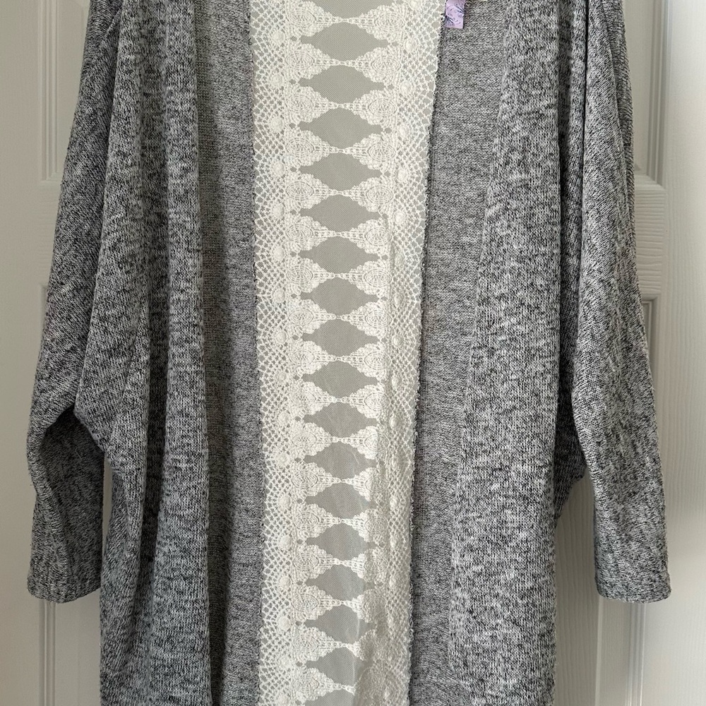 Alya Gray and Cream Open Cardigan